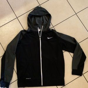 Nike Thermal Jacket Size L!!